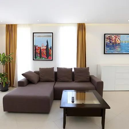 Art Gallery * Μούρτερ